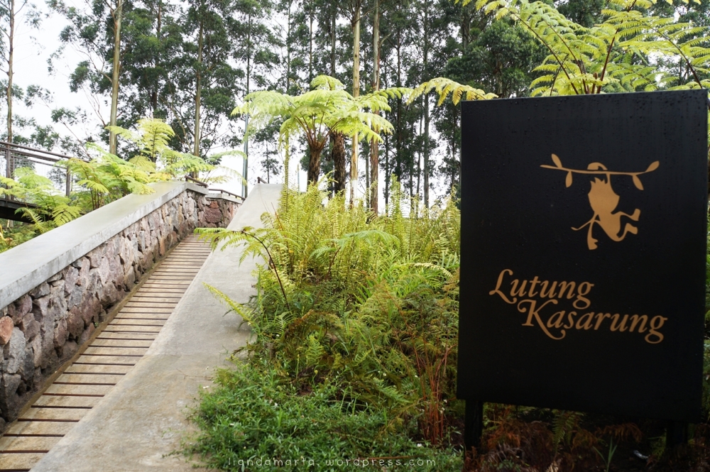 Makan Siang di Dusun Bambu Lembang (4/6)
